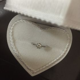 【ブルーリバー(BLUERIVER)】の口コミ 何店舗か探してどれもよく思えて悩みまくりました。卸があると聞いて、探し...