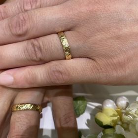 【COLANY(コラニー)の口コミ】 最初に後輩と指輪の下見に行きました。たくさんある指輪の中でコラニーの…