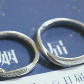 【STAR JEWELRY(スタージュエリー)の口コミ】 もともと指が短いのがとてもコンプレックスだったので、まっすぐのリング…