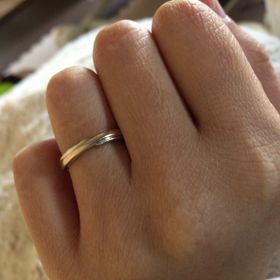 【STAR JEWELRY(スタージュエリー)の口コミ】 シルバーの普通のリングは避けたかったので店員さんに相談したところ、何…
