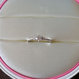 【COCKTAIL(カクテル)の口コミ】 とにかく私は指が太く短く間接が大きいため、指を華奢に見せてくれものに…