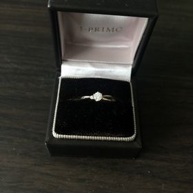 【アイプリモ(I-PRIMO)の口コミ】 結婚指輪の線と婚約指輪の色をピンクゴールドにして
統一感を出しました。…
