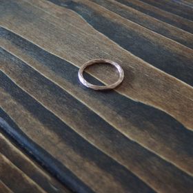 【ケイウノ ブライダル(K.UNO BRIDAL)の口コミ】 私の指が太めなため、色々なブランドの指輪を試しづけし、少しでも指がキ…