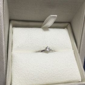 【BIJOUPIKO(ビジュピコ)の口コミ】 私に似合いそうなものを夫がスタッフの方と相談しながら決めてくれました…