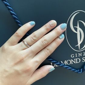 【銀座ダイヤモンドシライシの口コミ】 婚約指輪を買わなかったため、結婚指輪にダイヤが欲しくてこのデザインに…