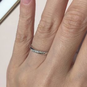 【TRECENTI(トレセンテ)の口コミ】 比較的シンプルで上品であること、着けやすく着けた際の感触が自然である…