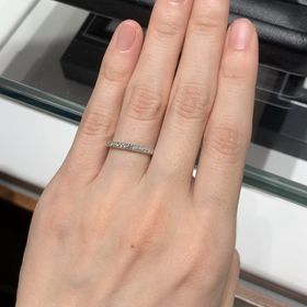 【エクセルコダイヤモンド(EXELCO DIAMOND)の口コミ】 デザインが他のブランドではあまり見ない、上品な点が気に入った。ハーフ…