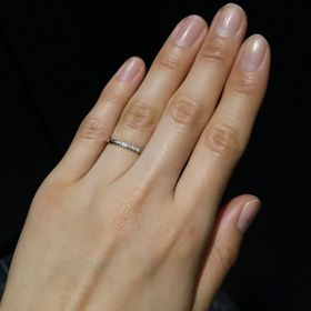 【俄(にわか)の口コミ】 私は石よりもリングのデザインが美しいものが欲しく、繊細なデザインだと…