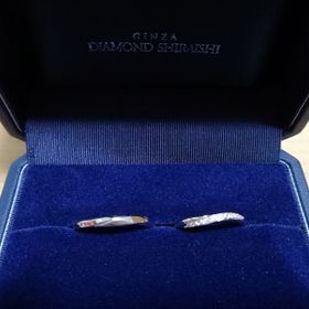 【銀座ダイヤモンドシライシの口コミ】 デザインです。ある程度ダイヤモンドが入っているタイプを探してました。…