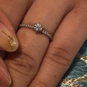 【BIJOUPIKO(ビジュピコ)の口コミ】 価格重視でビジュピコにしました。また結婚指輪と重ね付けしたときに可愛…