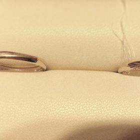 【GALA JEWELRY(ガラジュエリー)の口コミ】 リーズナブルなお値段で多彩なデザインがありました。私は婚約指輪がなく…