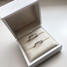 【TASAKI(タサキ)の口コミ】 若いうちは華奢な結婚指輪、歳を経たら別のリングに変える前提だったので2…