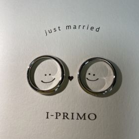 【アイプリモ(I-PRIMO)の口コミ】 天の川のようなデザインで、特に女性用のリングが綺麗だった為、夫婦共に…