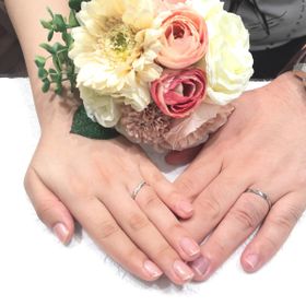 【ラザール ダイヤモンド(LAZARE DIAMOND)の口コミ】 指を綺麗に見せたいけど、ウェーブタイプをつけてみると違和感を感じ…