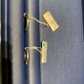 【銀座ダイヤモンドシライシの口コミ】 デザインはサイドにダイヤモンドが付いたタイプに絞って探していました。…