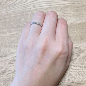 【MARIHA(マリハ)】の口コミ 他のオシャレリングの邪魔にならないようにすっごくシンプルなリングにしま...
