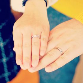 【宝石工房ヴァンモアの口コミ】 婚約指輪をこちらで購入しました♪
婚約指輪と同じくリングのデザインが豊…