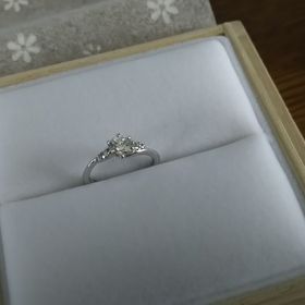 【宝寿堂(ほうじゅどう)の口コミ】 ゼクシィで丁寧な説明とルースから指輪を作ることが出来ると聞いてお店に…