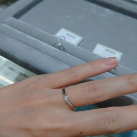 【LEHAIM(レハイム)の口コミ】 プラチナでリーズナブルな指輪を探しており、こちらの指輪を選びました。…