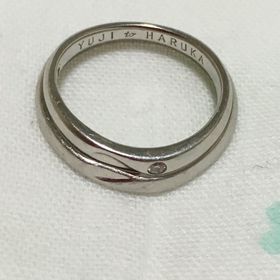 【MILK&Strawberry(ミルクアンドストロベリー)の口コミ】 ペアで合わせるとハート型になるところが意味ありでとってもロマンチック…