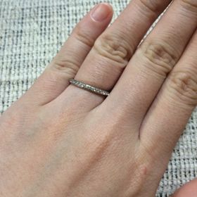 【Ponte Vecchio(ポンテヴェキオ)の口コミ】 結婚指輪と重ねづけできる、ハーフエタニティで探していました。金額も抑…