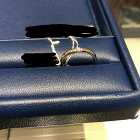 【銀座ダイヤモンドシライシの口コミ】 遠くからでも輝いて見える一粒のダイヤで、イエローゴールドが希望でした…