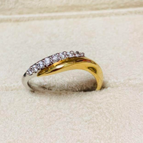 【アイプリモ(I-PRIMO)の口コミ】 こちらの指輪リングは、少しだけ薄いよう、淡いような、色味を帯びていて…