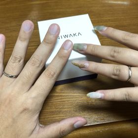 【俄(にわか)の口コミ】 指輪のデザインが気に入ったのもありますが、
担当の方の対応もよかったで…