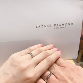 【ラザール ダイヤモンド(LAZARE DIAMOND)の口コミ】 男性用は、滑らかな指触りとシンプルさが決め手でした。一方女性用は、婚…