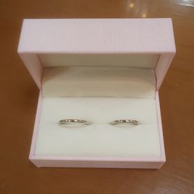 【Petit Marie(プチマリエ)の口コミ】 シンプルなデザインを探していて気に入ったデザインで良かった。価格が希…