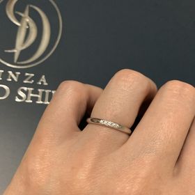 【銀座ダイヤモンドシライシの口コミ】 他のブランドも何ヶ所が回りました！！！でも婚約指輪とセットでつけたと…