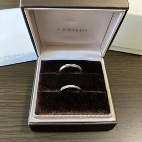 【アイプリモ(I-PRIMO)の口コミ】 V字かねじれのデザインの指輪を探していて、一目惚れのデザインでした。20…