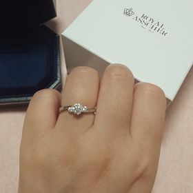 【ROYAL ASSCHER(ロイヤル・アッシャー)の口コミ】 ウェーブラインは似合わないと思って避けていましたが、こちらはセンター…