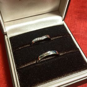 【アイプリモ(I-PRIMO)の口コミ】 私は指があまり長くなく、細くないのでVの形の指輪を付けたいと思っていま…