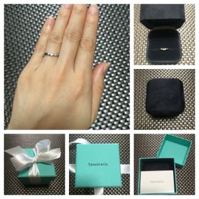 【ティファニー(Tiffany & Co.)の口コミ】 元々普通じゃない少し変わったデザインを探していました。
ゴールドも考え…