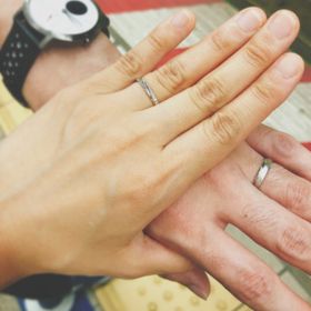 【LiAnge(リアンジェ)の口コミ】 私はダイヤのたくさん入っているもの、夫はシンプルなマットなデザインの…