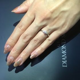 【銀座ダイヤモンドシライシの口コミ】 ダイヤの大きさや純度だけでなく、カットの製法等の4cに関しても申し分の…