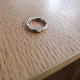 【１／ｆ エフブンノイチの口コミ】 デザインの良さ、普段使いのしやすさなど、
オシャレを楽しみながらも職場…