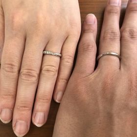 【ラザール ダイヤモンド(LAZARE DIAMOND)の口コミ】 デザインもダイヤモンドもとてもお気に入りです。
また、スタッフ様の対応…