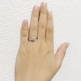 【ジュエリーショービ】の口コミ ブランド店も行きましたが、もう少し優しいお値段で購入できるお店を探して...