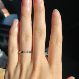 【GALA JEWELRY(ガラジュエリー)の口コミ】 彼が婚約指輪をGALAさんで選んでくれた事がきっかけです。お互いシンプル…