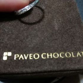 【PAVEO CHOCOLAT(パヴェオショコラ)の口コミ】 指輪はいつもつけるのでシンプルなデザインを探していました。男性のもの…