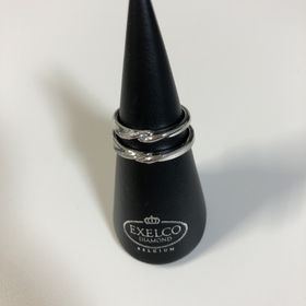 【エクセルコダイヤモンド(EXELCO DIAMOND)の口コミ】 こちらでしかできないという、斜めに入ったミル打ちが素敵です。ダイヤも…