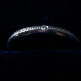 【ブルーリバー(BLUERIVER)】の口コミ 婚約指輪と重ね付できるデザインで探していたため、以下のデザインを重視し...