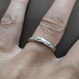 【アイプリモ(I-PRIMO)の口コミ】 今まで指輪をつけたことがなかったので，指輪をつけて生活するということ…