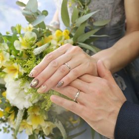 【俄(にわか)の口コミ】 なんと言ってもこの絶妙な流線型のねじりデザインがツボでした♡
今の私た…