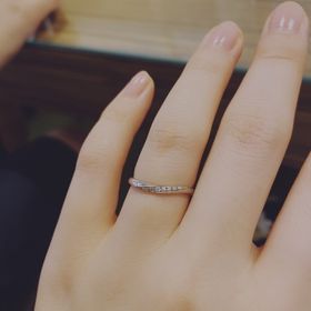 【TOMOE(トモエ)の口コミ】 ずっとつけているものなので肌あたりがよく、ストレスにならないもの、あ…