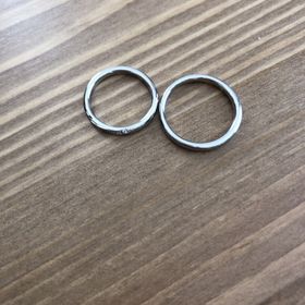 【ラザール ダイヤモンド(LAZARE DIAMOND)の口コミ】 とても素敵で気に入りました。仕事場でもプライベートでも常に付けれるデ…