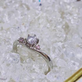 【AFFLUX(アフラックス)の口コミ】 やや細めで華奢な作りなので、ウェーブのラインが綺麗に見えると思いまし…