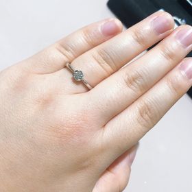 【TRECENTI(トレセンテ)の口コミ】 デザインと価格で決めました。フローラのデザインが気になっていたので着…